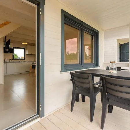 Feriehus Sanmar-caloroczne Nad Morzem W Dziwnowku